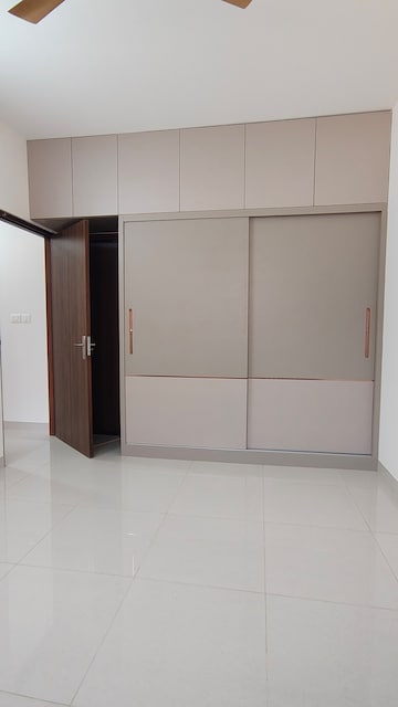 Room in 2 BHK Apartment at Adarsh Greens, Kogilu – for Rent