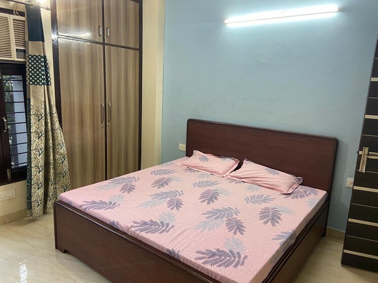 Bedroom, saurabh-niwas 1 RK 200 Sq.Ft. Builder Floor In Sector 40 Gurgaon 9731167