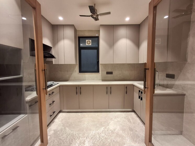 Kitchen, greater kailash i 3 Bedroom 208 Sq.Yd. Builder Floor In Greater Kailash I Delhi 9731159