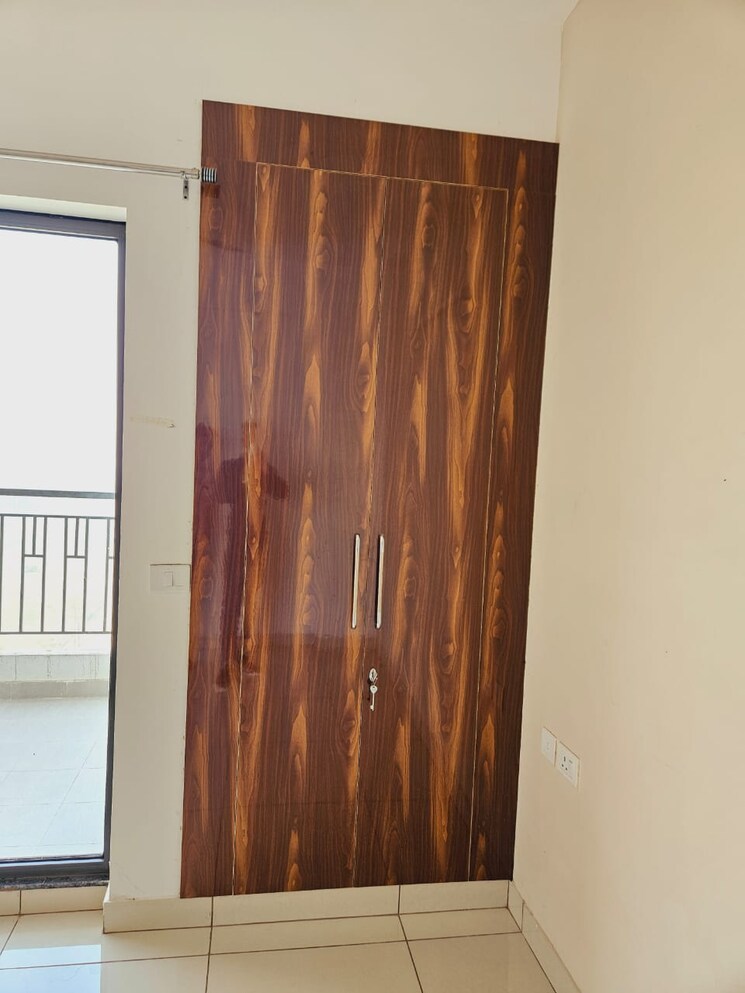 undefined, gaur-city-2-14th-avenue 2 Bedroom 1040 Sq.Ft. Apartment In Sector 16c Greater Noida Greater Noida 9731168