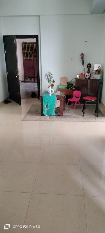 2 BHK Builder Floor For Rent in Vip Road