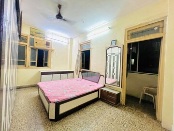Bedroom in 1 BHK Apartment at Andheri East – for Rent
