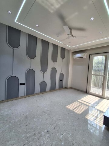 Bedroom in 3.5 BHK Builder Floor at South City 2 – for Sale