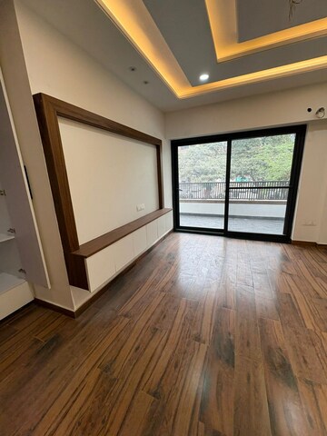 Room in 3 BHK Builder Floor at Sector 10 – for Sale