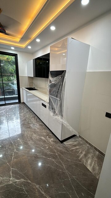 Balcony in 4 BHK Builder Floor at South City 2 – for Sale