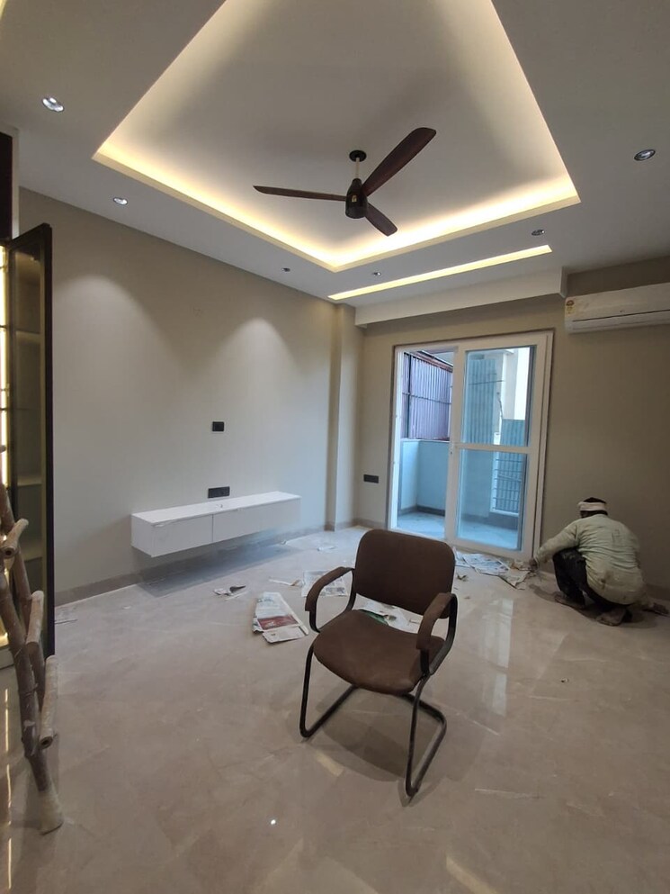 Hall, sector 57 4 Bedroom 2367 Sq.Ft. Builder Floor In Sector 57 Gurgaon 9731252