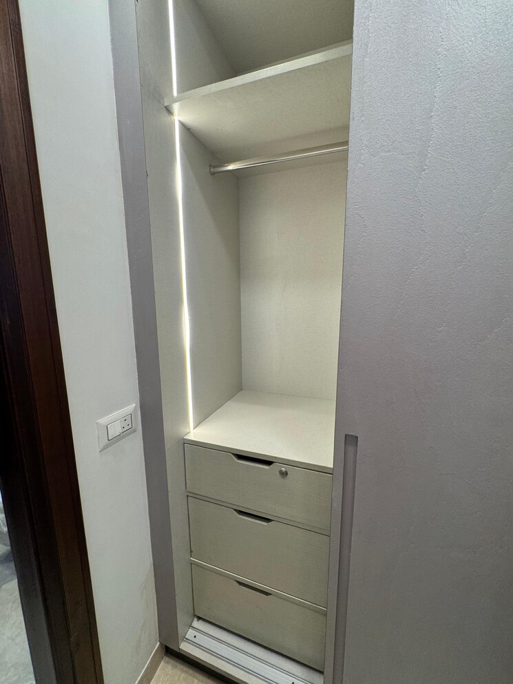 Bathroom, sector 8 3 Bedroom 350 Sq.Yd. Builder Floor In Sector 8 Panchkula 9731269