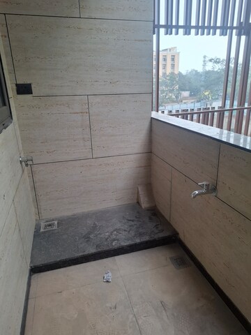 Bathroom in 3 BHK Apartment at Banjara Hills – for Rent