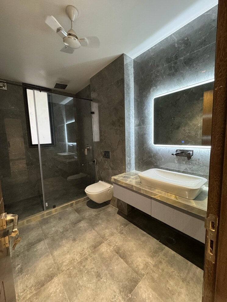 Bathroom, sector 48 4 Bedroom 4518 Sq.Ft. Builder Floor In Sector 48 Gurgaon 9731279