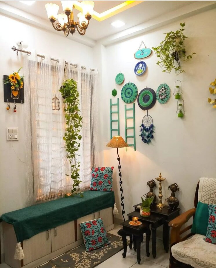 Room, vineet khand Pg For Girls In Vineet Khand 9731294