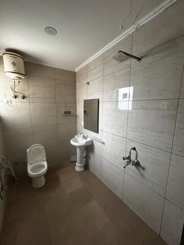 Bathroom in Studio Builder Floor at Royal Residency Gurgaon, Sector 45 – for Rent