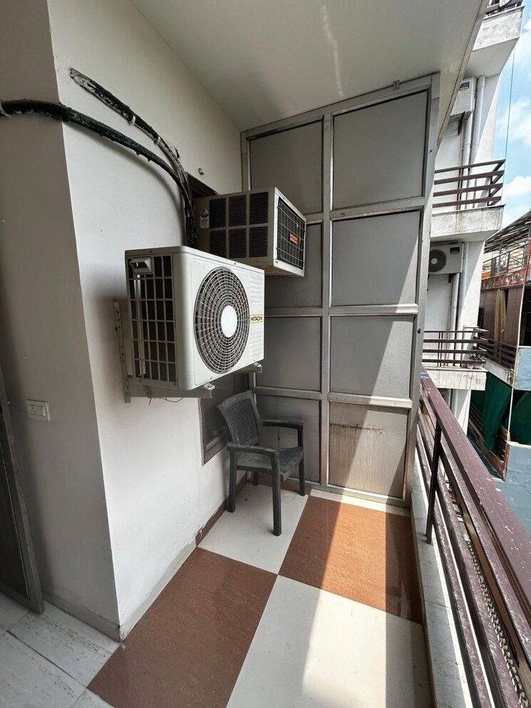 undefined, royal-residency-gurgaon Studio 250 Sq.Ft. Builder Floor In Sector 45 Gurgaon 9731303