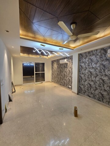 Living Room in 3 BHK Builder Floor at Sushant Lok 3, Sector 57 – for Rent