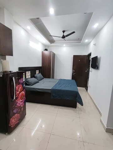Master Bedroom in 1 RK Builder Floor at Greenwood City, Sector 40 – for Rent