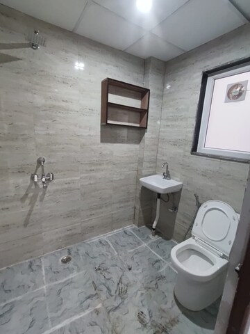 Bathroom in 1 RK Builder Floor at Greenwood City, Sector 40 – for Rent