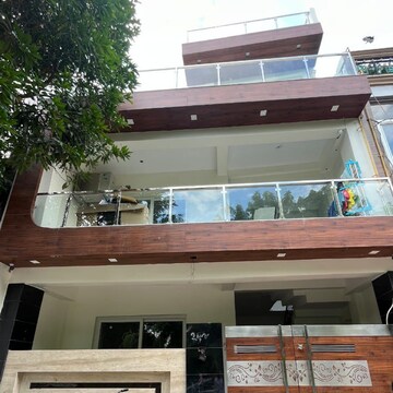  Pg For Rent in Gomti Nagar