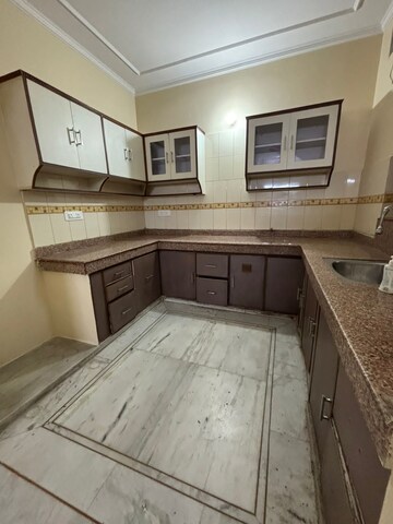 Kitchen in 3 BHK Builder Floor at Sector 47 – for Rent