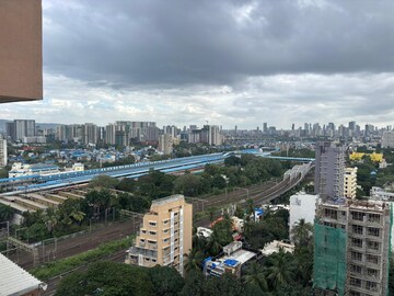 5 BHK Apartment – Exterior View View at Mohini Castle, Khar West - for Rent