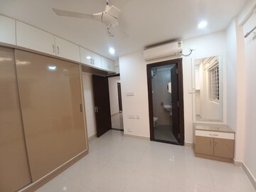 Room in 3 BHK Apartment at SMR Vinay Iconia Hyderabad, Kondapur – for Rent