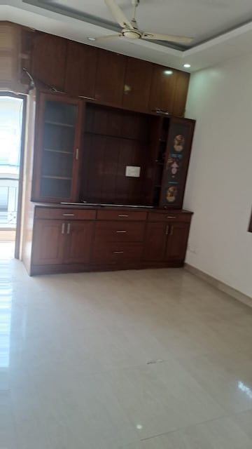 Furnished Amenities in 2 BHK Builder Floor at Khirki Extension – for Rent
