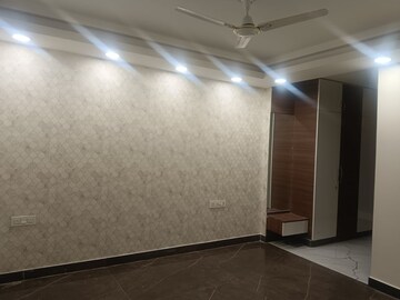 Master Bedroom in 3 BHK Builder Floor at Sector 57 – for Rent