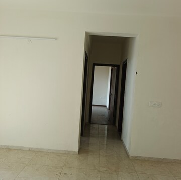 Room in 2 BHK Apartment at BPTP Discovery Park, Sector 80 – for Sale