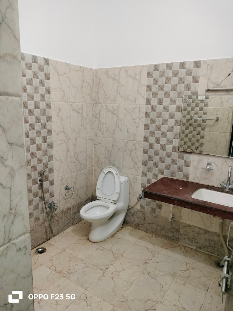 Bathroom, gomti nagar 3 Bedroom 3150 Sq.Ft. Builder Floor In Gomti Nagar Lucknow 9731504