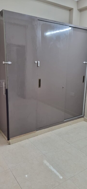 Room in 2 BHK Apartment at RWA Apartments Sector 12, Sector 12 – for Rent