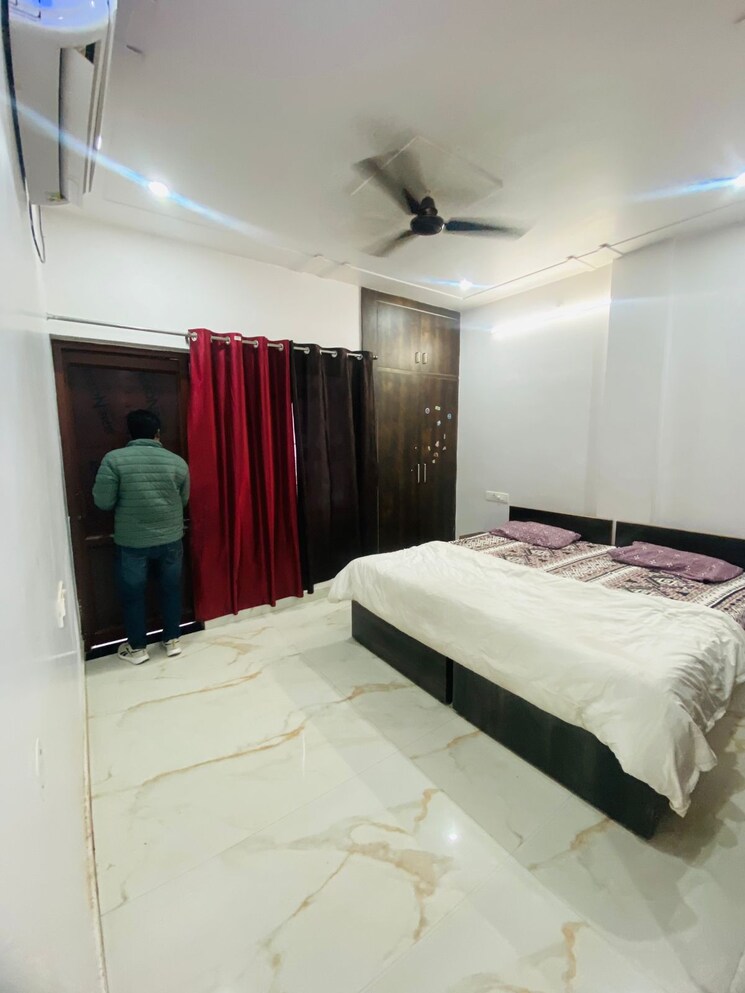 Room, viram khand Pg For Girls In Viram Khand 9731495