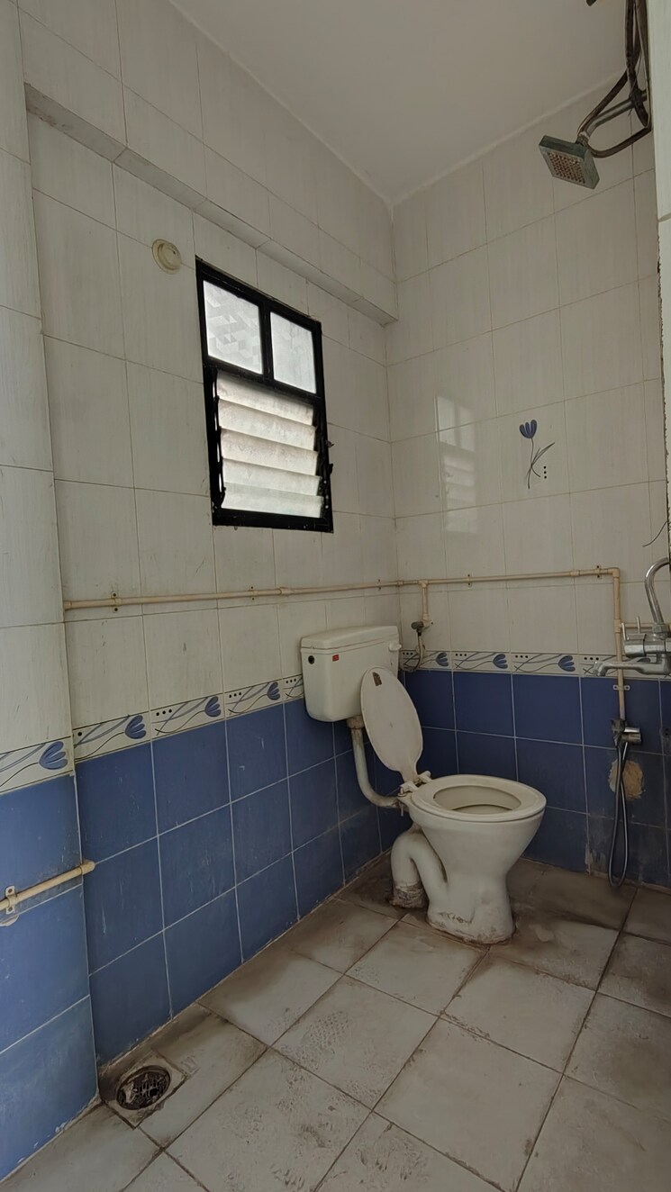 Bathroom, bavdhan 2 Bedroom 1000 Sq.Ft. Apartment In Bavdhan Pune 9731497