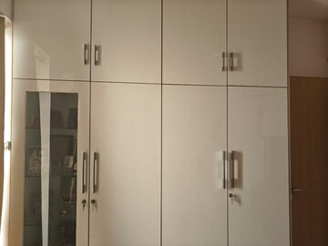 2 BHK Apartment For Rent in Pyramid Elite, Sector 86