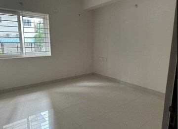 Room in 4 BHK Apartment at SMR Vinay Iconia Hyderabad, Kondapur – for Sale