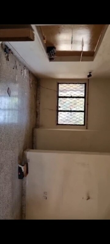 Furnished Amenities in 4 BHK Independent House at Aditya Towers Lulla Nagar, Lulla Nagar – for Sale