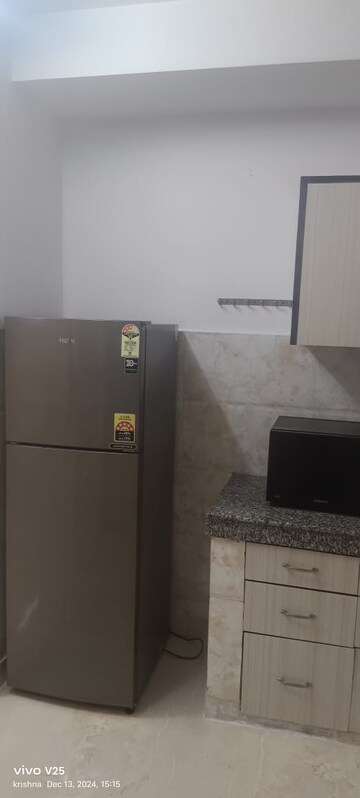 Furnished Amenities in 3 BHK Builder Floor at Greater Kailash I – for Rent