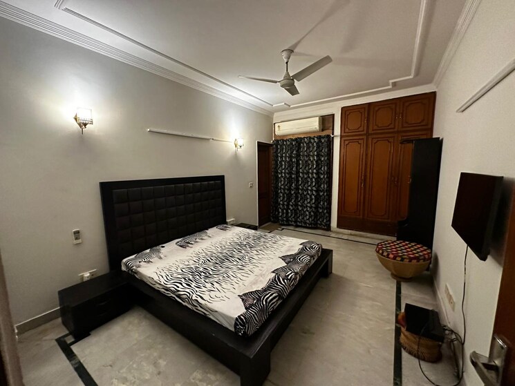 Bedroom, greater kailash i 3 Bedroom 1800 Sq.Ft. Builder Floor In Greater Kailash I Delhi 9731593
