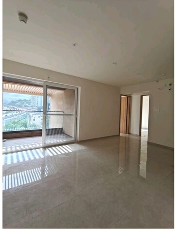 Room in 2 BHK Apartment at Eka Elitas, Kothrud – for Rent