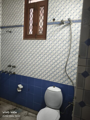 Bathroom in 2 BHK Apartment at RWA Apartments Sector 39, Sector 39 – for Rent