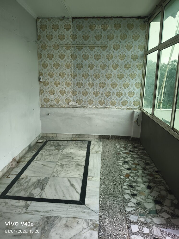 Balcony, rwa-apartments-sector-39 2 Bedroom 162 Sq.Mt. Apartment In Sector 39 Noida 9731623