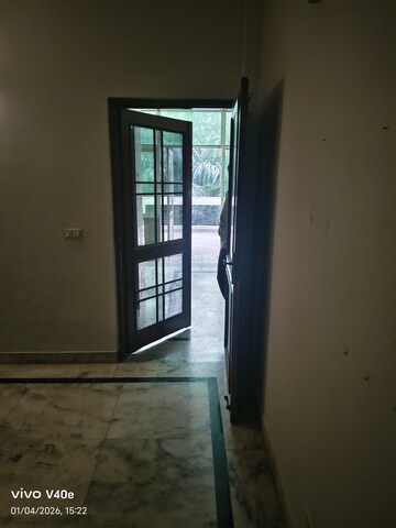 Room in 2 BHK Apartment at RWA Apartments Sector 39, Sector 39 – for Rent