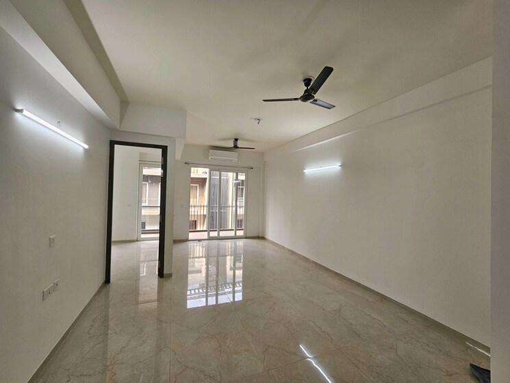 Room, smart-world-orchard 2 Bedroom 1208 Sq.Ft. Apartment In Sector 61 Gurgaon 9731621