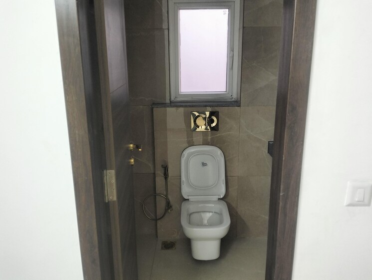 Bathroom, smart-world-orchard 2 Bedroom 1208 Sq.Ft. Apartment In Sector 61 Gurgaon 9731621