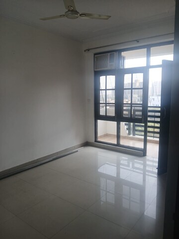 Room in 3 BHK Builder Floor at Millenium Residency, Sector 47 – for Rent