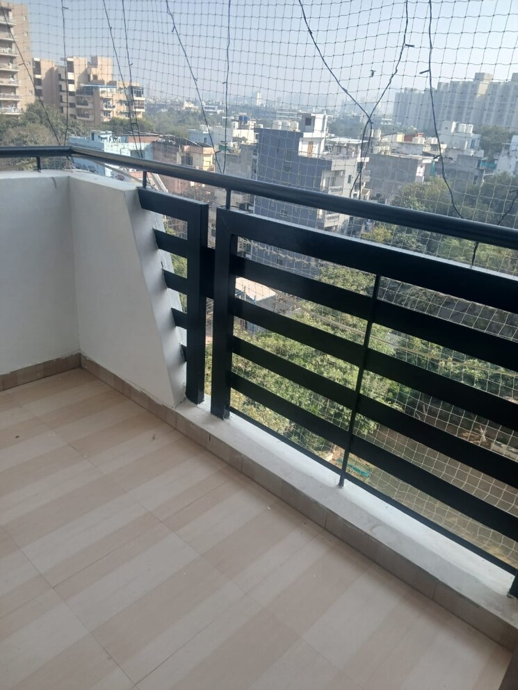 Balcony, millenium-residency 3 Bedroom 2200 Sq.Ft. Builder Floor In Sector 47 Gurgaon 9731648