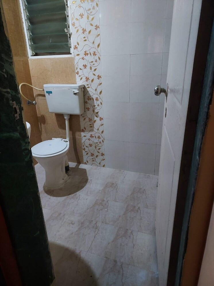 Bathroom, sp-shree-royal 1 Bedroom 650 Sq.Ft. Apartment In Wakad Pune 9731671