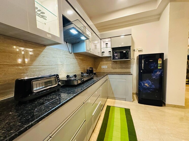 Kitchen, gomti nagar 3 Bedroom 2000 Sq.Ft. Apartment In Gomti Nagar Lucknow 9731674
