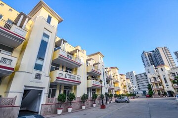 3.5 BHK Builder Floor – Exterior View View at SS Almeria, Sector 84 - for Rent