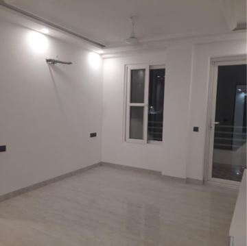 Room in 3.5 BHK Builder Floor at BPTP Eden Estate, Sector 81 – for Rent