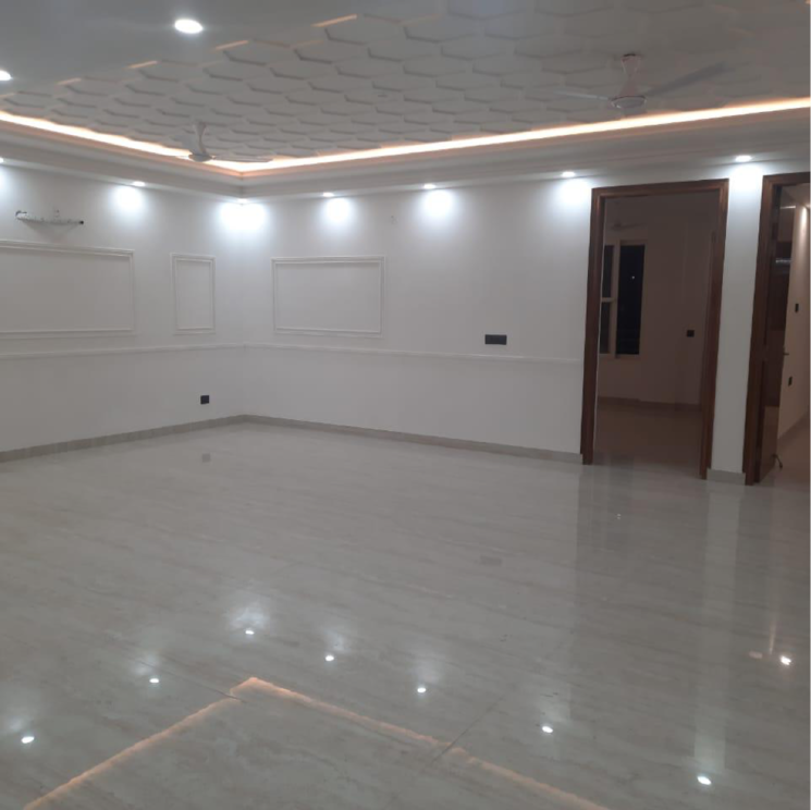 Kitchen, bptp-eden-estate 3.5 Bedroom 2200 Sq.Ft. Builder Floor In Sector 81 Faridabad 9731700