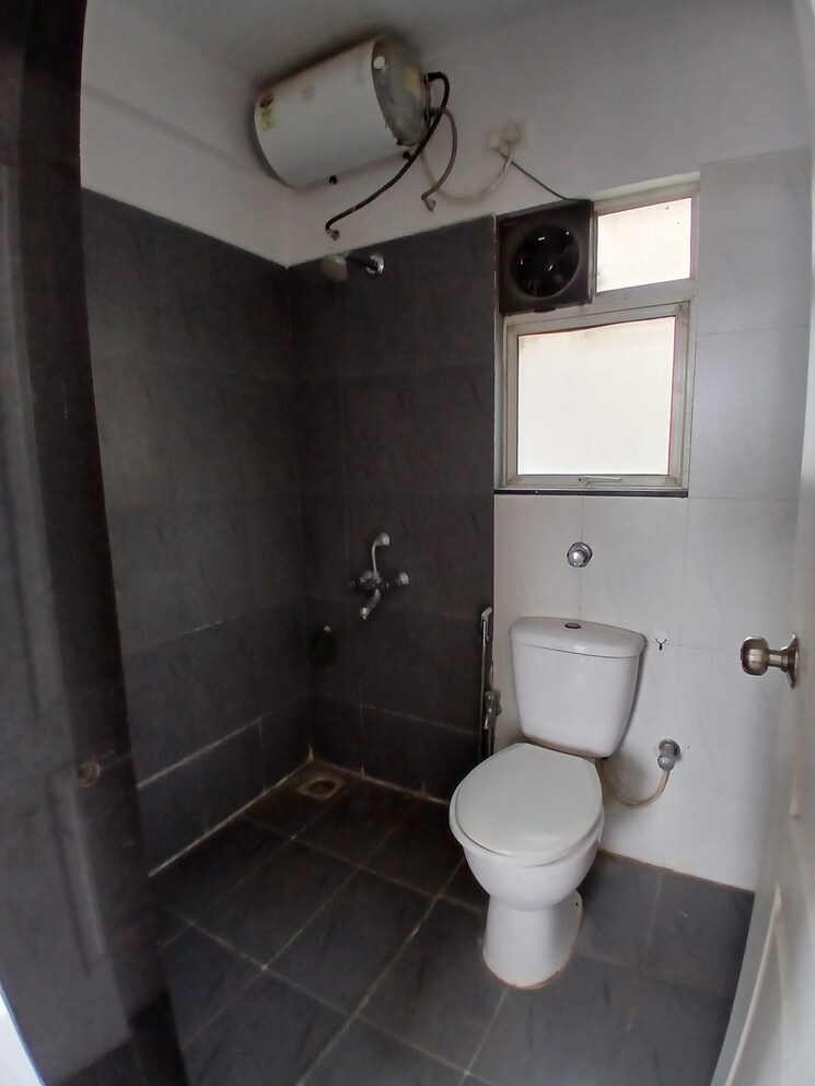 Bathroom, gulmohar-parkview 2 Bedroom 1169 Sq.Ft. Apartment In Kharadi Pune 9731717