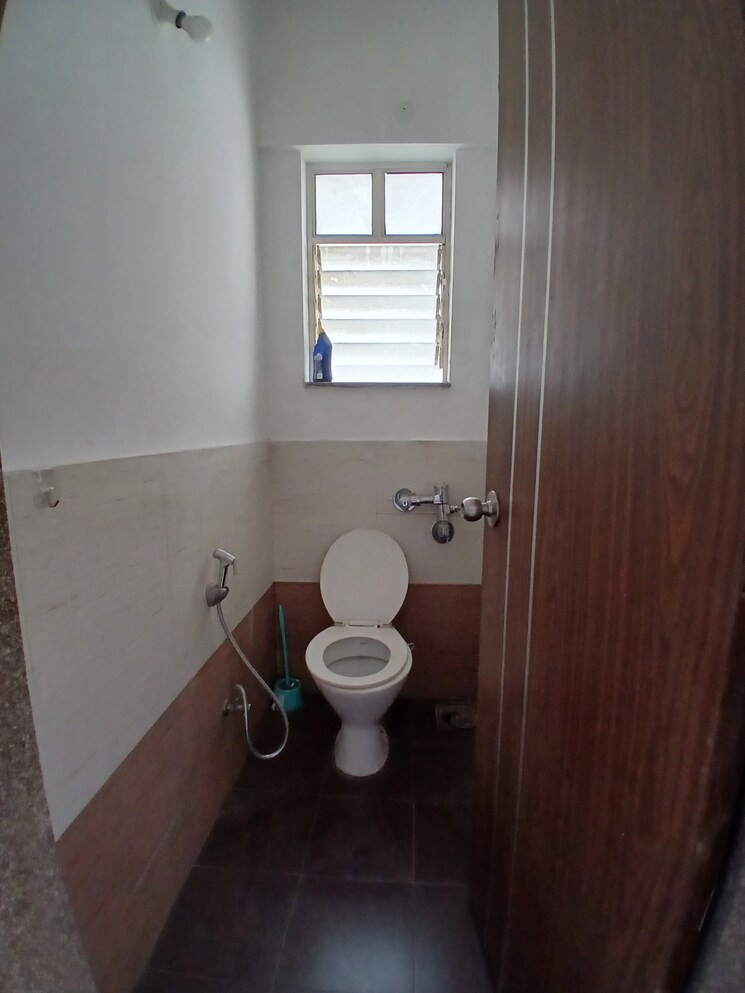 Attached Bathroom, gera-parkview-i 1 Bedroom 682 Sq.Ft. Apartment In Kharadi Pune 9731724